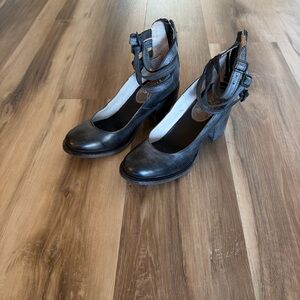 Freebird Brandi Black Leather Ankle Strap Heels Size 7 Boho Block Heel